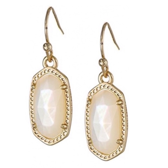 KENDRA SCOTT • Ivory Mother of Pearl Lee Earrings
